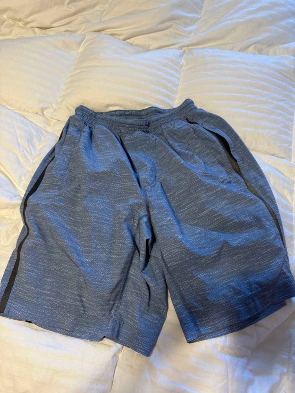 Lululemon Athletic Shorts - Blue medium